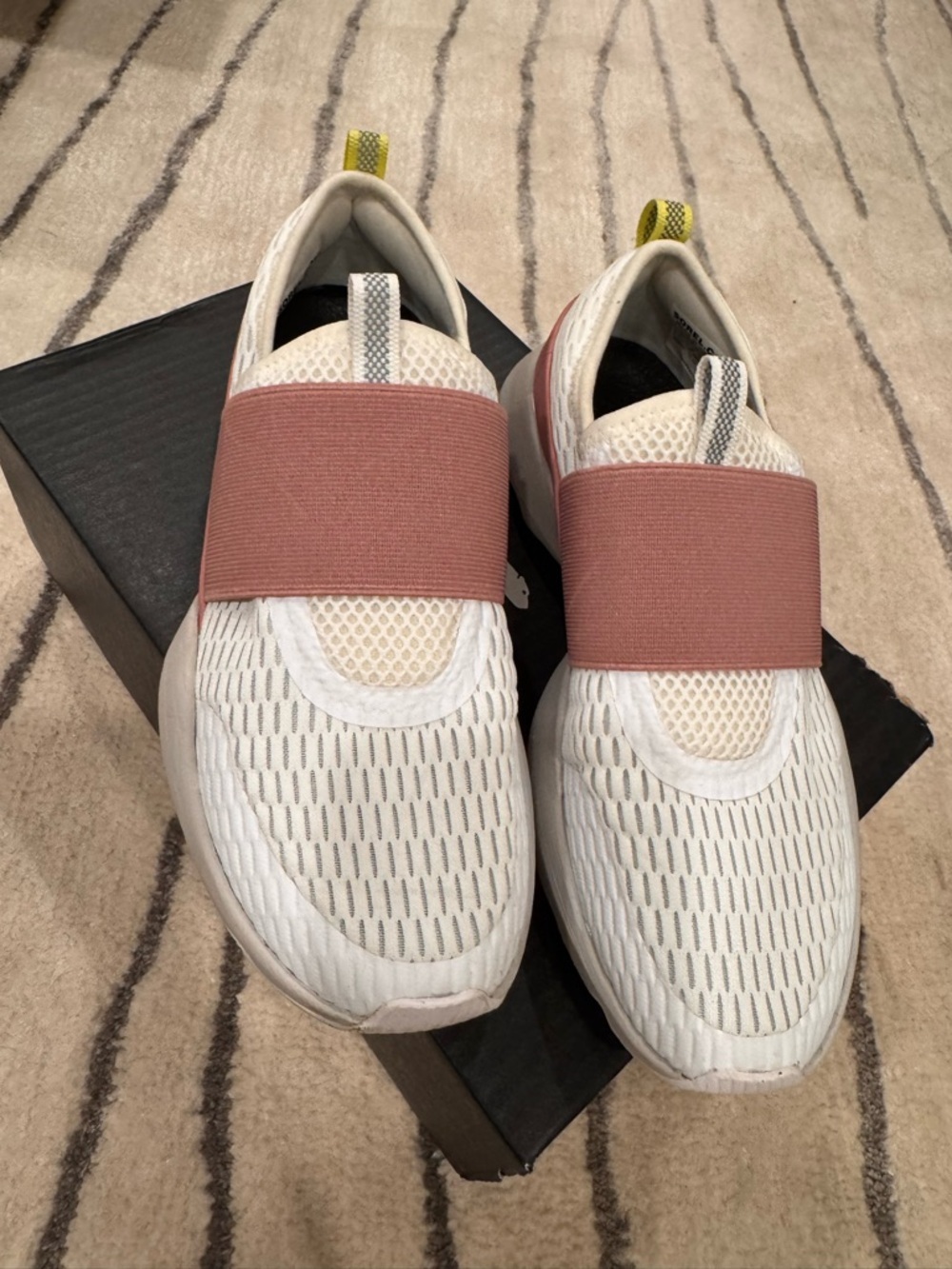 Sorel Women’s white & mauve pink sneakers - Picture 6 of 6